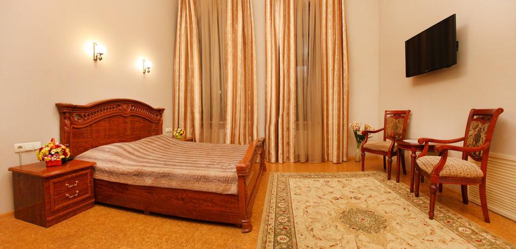 Ekaterina Hotel オデッサ エクステリア 写真