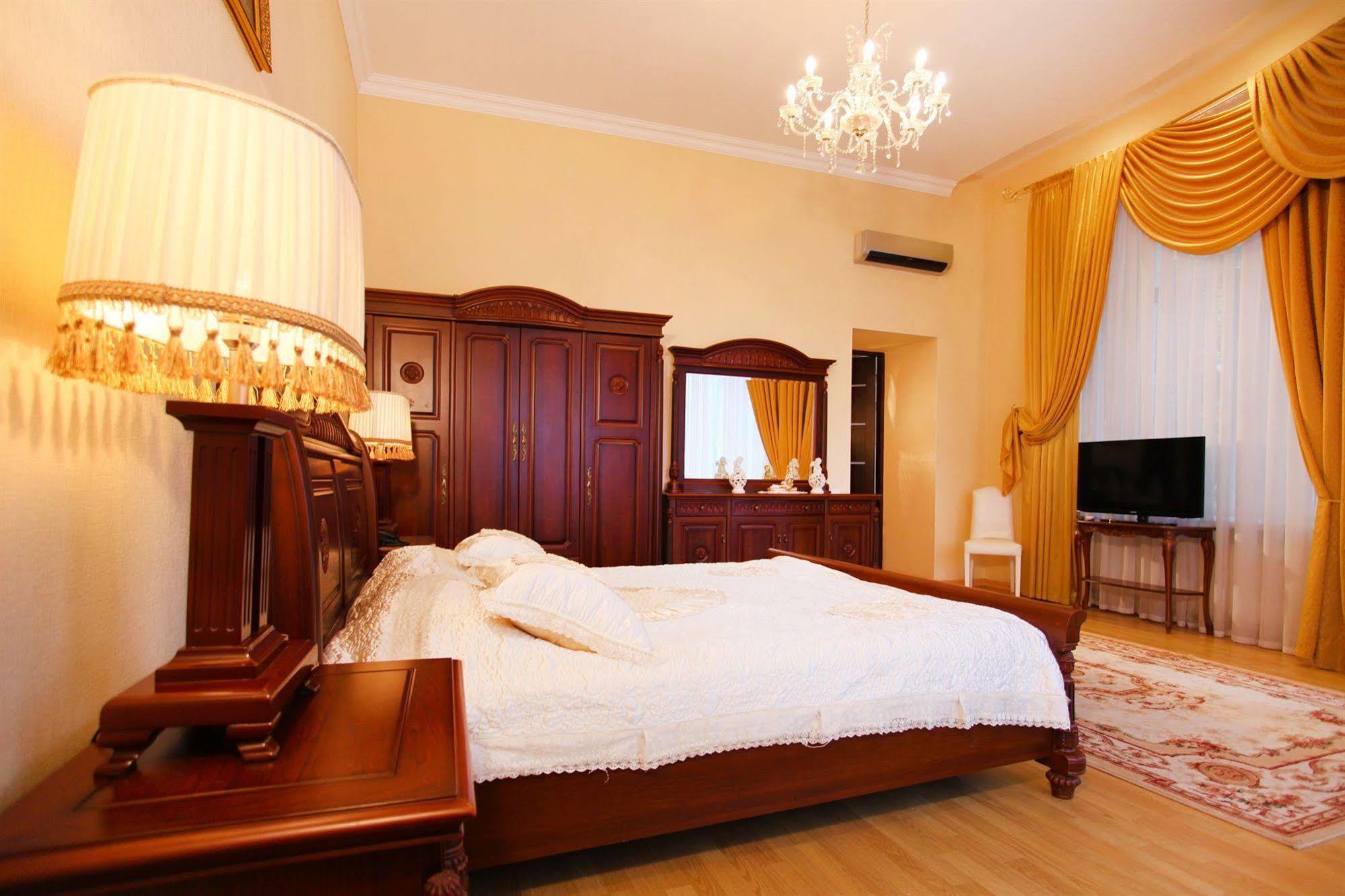 Ekaterina Hotel オデッサ エクステリア 写真